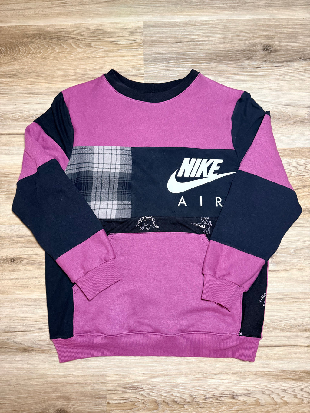 Nike Dino patchwork - Upcycled crewneck – One-of-a-Kind & Sustainably Made