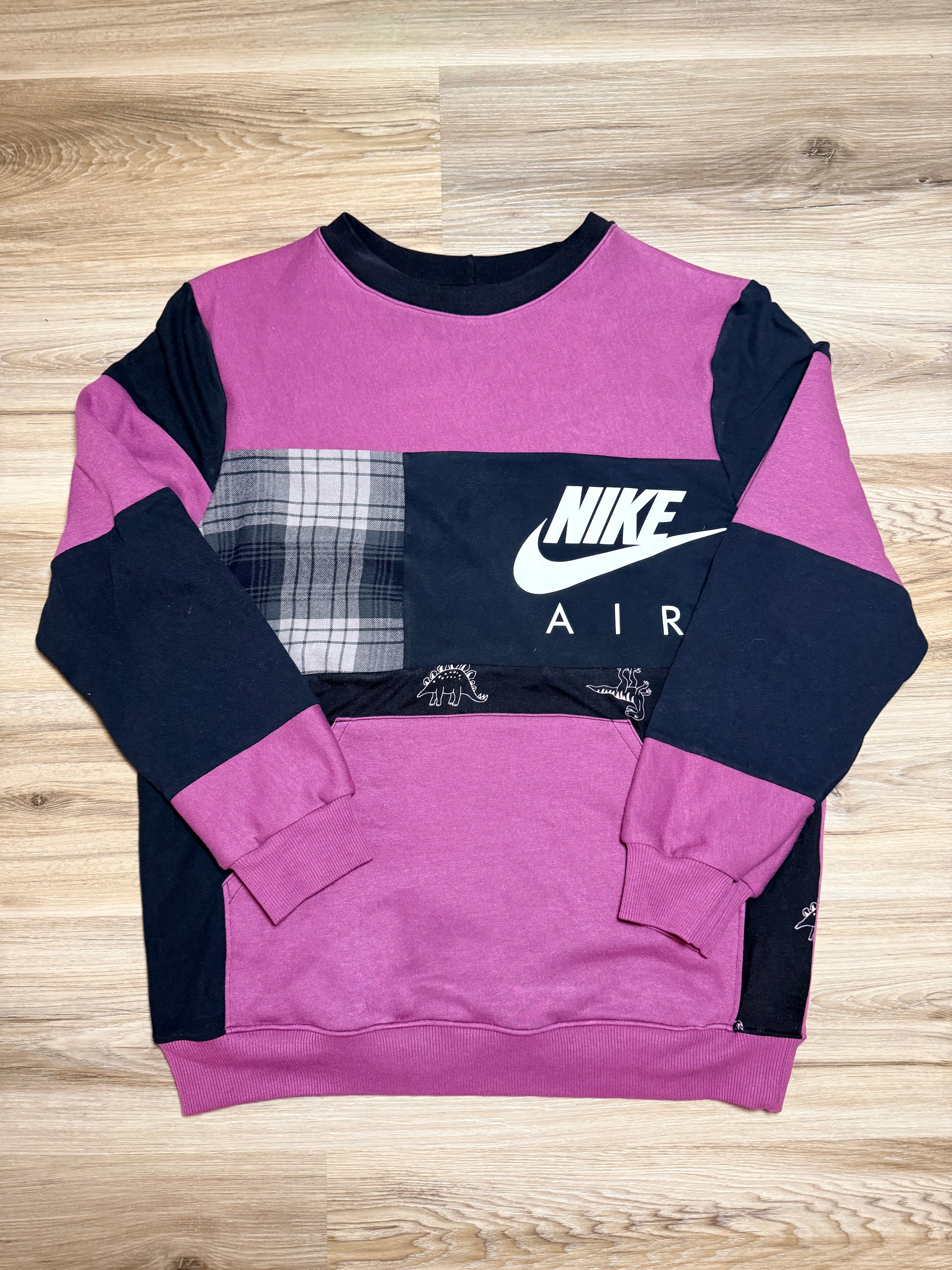 Nike Dino patchwork - Upcycled crewneck – One-of-a-Kind & Sustainably Made