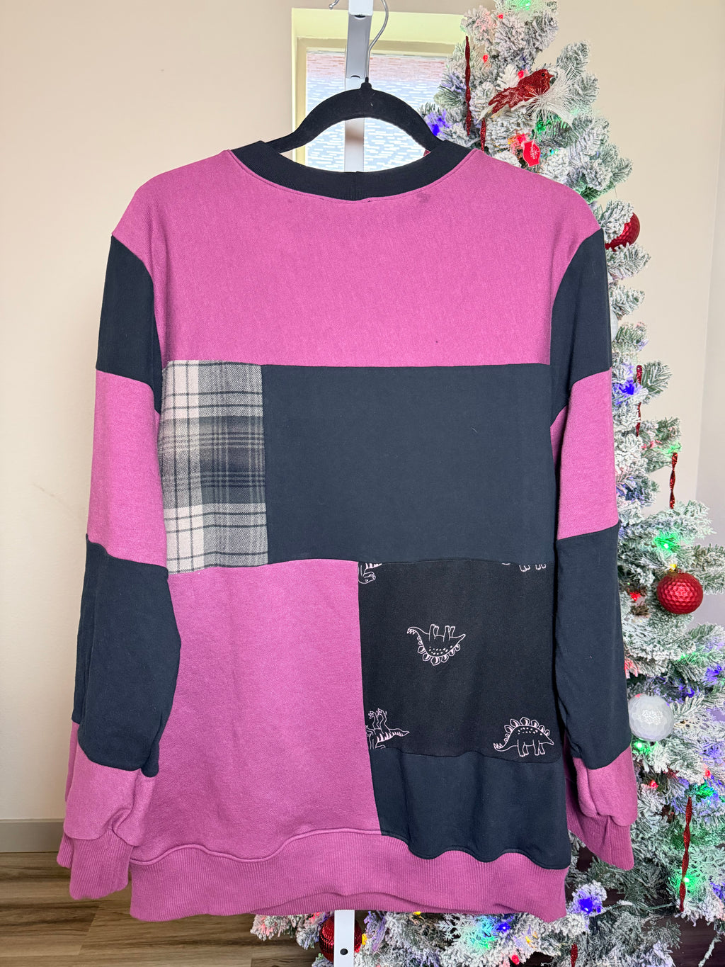 Nike Dino patchwork - Upcycled crewneck – One-of-a-Kind & Sustainably Made