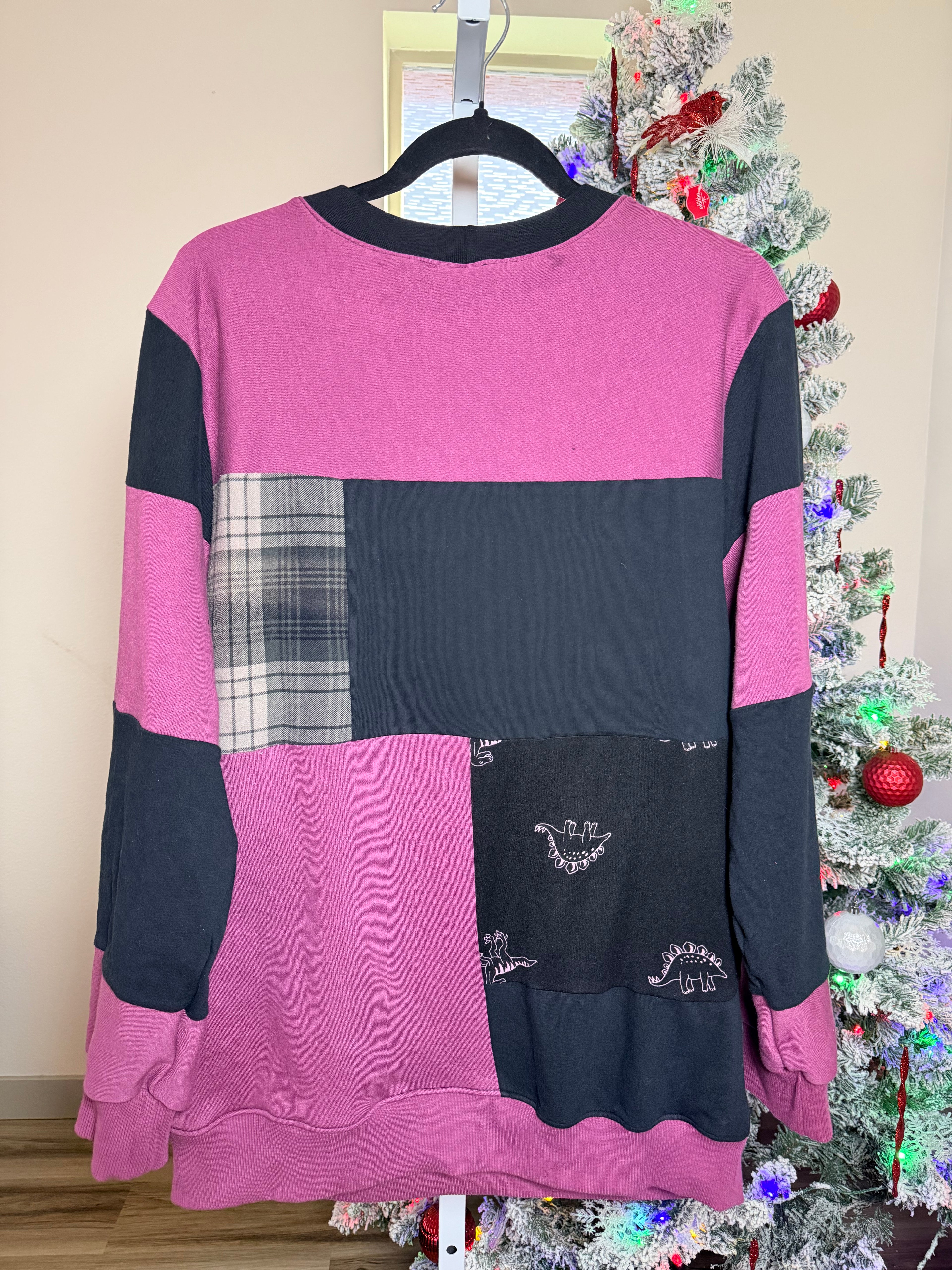 Nike Dino patchwork - Upcycled crewneck – One-of-a-Kind & Sustainably Made